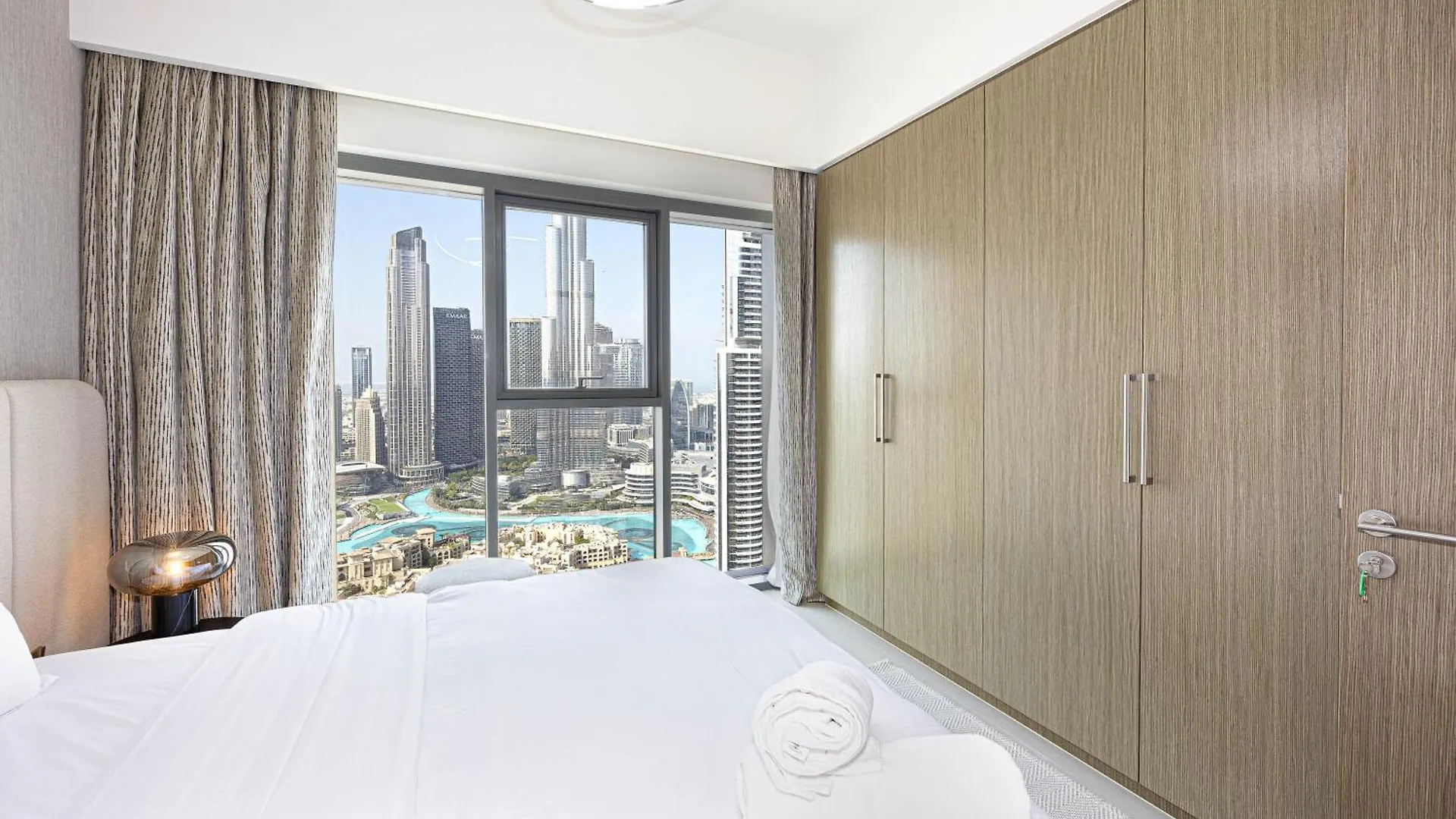 두바이 3Br Burj & Fountain View, High Floor Burj Royale Downtown 아파트